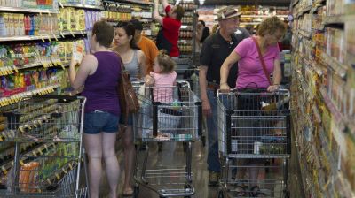 Alarma en el Gobierno: el consumo cay� por segundo a�o consecutivo