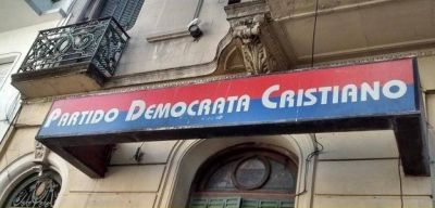 Quisieron volver, se durmieron y los frenaron: rev�s para diez fuerzas pol�ticas