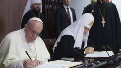 Llamada telef�nica entre el Papa y Kiril: �Detener el derramamiento de sangre en Siria�