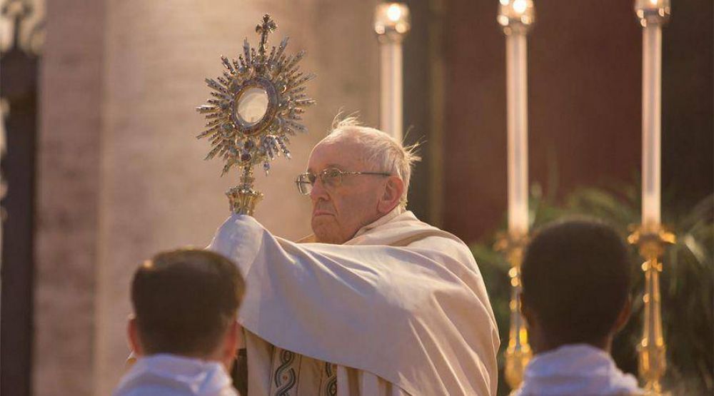 El Papa pregunta: �Est�s seguro que cuando comulgas crees que es Jes�s resucitado?
