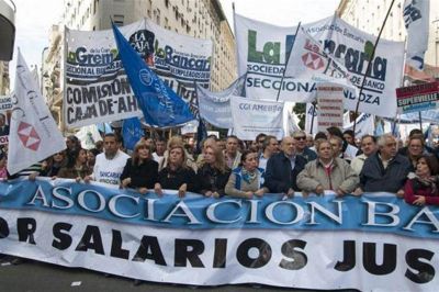 La Bancaria ratific� el paro de dos d�as y culp� a las c�maras por su 