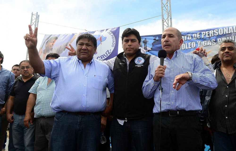 Petroleros resisten al 15% y exigen una clusula gatillo