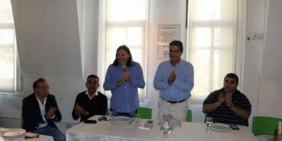 FEDUN rechaz� el recorte presupuestario y ratific� que pelear� por sostener �el poder adquisitivo de los docentes�