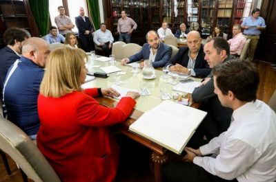 Fiorini por un puerto multimodal �no solo de pesca, sino tambi�n de contenedores�