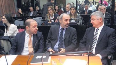 Con el foco puesto en Menem