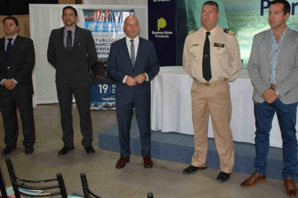 Capacitan sobre narcotr�fico a la Prefectura de Puerto Quequ�n