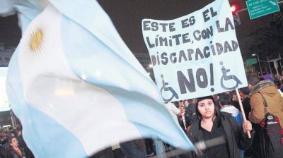 El peronismo bonaerense en alerta por una nueva ola de despidos en el Estado
