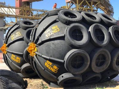 Cambiaron las defensas neum�ticas en muelles del puerto