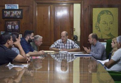 Un intendente K firm� la paritaria m�s alta de la Provincia
