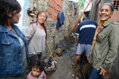 San Fernando ya conect� a las cloacas al barrio La Esperanza
