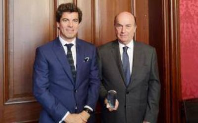 AySA fue galardonada en Francia como empresa l�der del sector