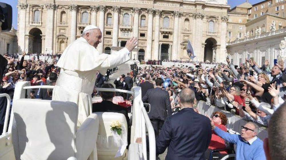 El Bautismo no es una f�rmula m�gica, sino un don del Esp�ritu Santo