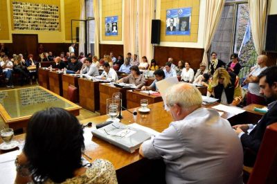 Con el voto de Cambiemos, el Concejo aprob� el incremento de tasas