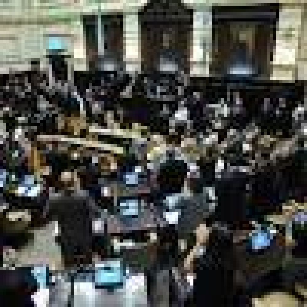 Los intendentes frenaron la eliminaci�n de los impuestos municipales en las boletas