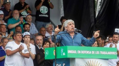 Le dan m�s aire a Hugo Moyano y postergan hasta el 15 de mayo la decisi�n sobre la continuidad de OCA