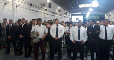 Esc�ndalo: uno de los sindicalistas favoritos de Triaca golpe� a la oposici�n e hiri� a 20 trabajadores