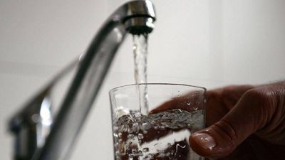 M�s aumentos: esta semana sube el agua 26%
