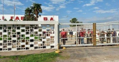 Por temor al vaciamiento, obreros ocuparon la f�brica de cosechadoras Vassalli