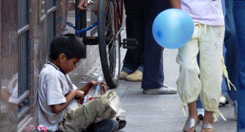Casi ocho millones de nios, nias y adolescentes son pobres en Argentina