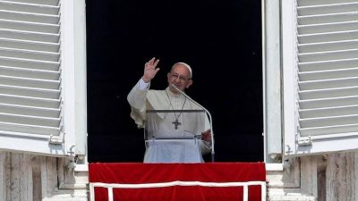 Las v�ctimas chilenas de abusos asistieron al �ngelus del Papa