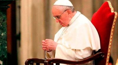 Papa Francisco pide al mundo rezar el Rosario por la paz durante todo el mes de mayo