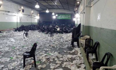 Sigue la bronca de la oposici�n de Pasteleros por los 20 heridos provocados por patovicas, en una asamblea sindical