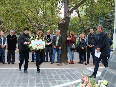 L�pez encabez� acto en homenaje al Hundimiento del Crucero General Belgrano