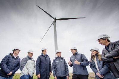 Massa recorri� en Villarino el parque e�lico �La Castellana�