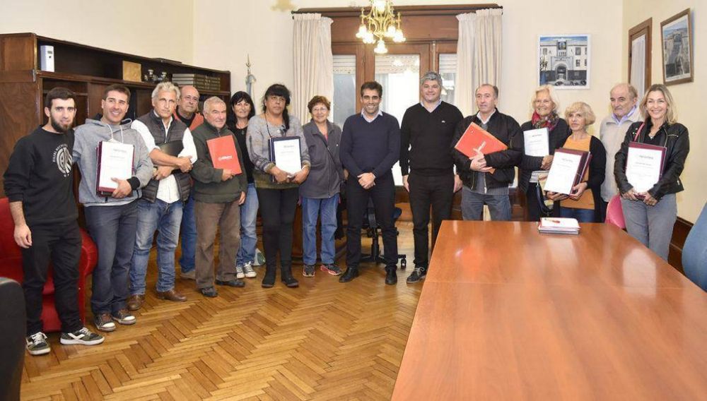 De la mano del municipio, se siguen regularizando instituciones