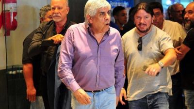 Hugo Moyano, m�s complicado por un ingreso millonario en la mutual de Camioneros
