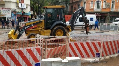 Una de las zonas m�s caras de la Ciudad no tiene agua hace d�as por un ca�o roto