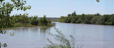 Licitan la construcci�n de un acueducto desde el r�o Colorado hacia Bah�a Blanca