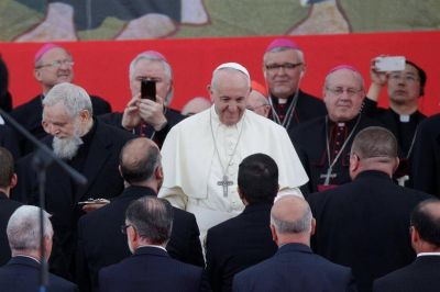 Desaf�os: las internas en la curia les ponen un freno a las reformas de Francisco