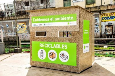 Buscan impulsar el reciclado de basura en las estaciones de trenes