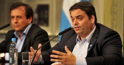 Triaca dice que el FMI no impone una Reforma Laboral pero defendi� el fondo de cese laboral