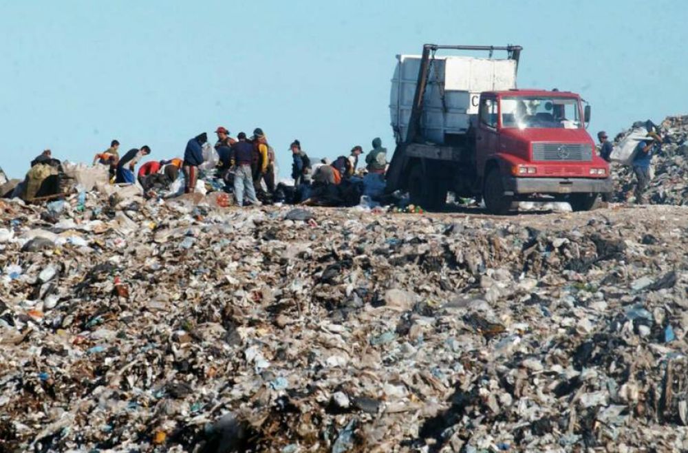 Hasta el 18 de mayo, Tecsan continuar� a cargo del basural