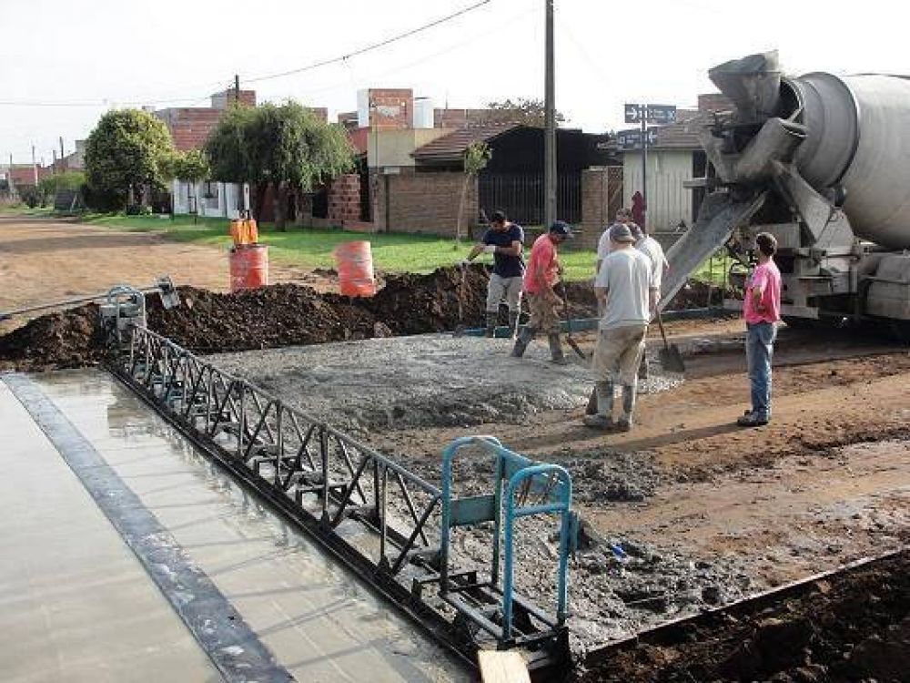 Balcarce: Nuevas cuadras de pavimento cordn cuneta en la ciudad 