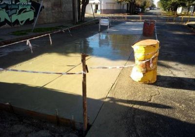 Trabajos de pavimentaci�n en la calle 49 resolver�n un problema hist�rico