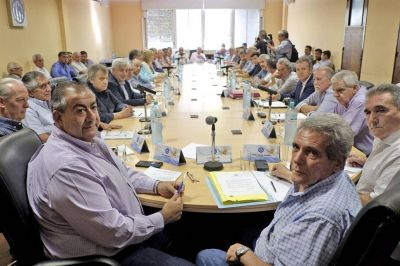 La CGT ve lejos un pacto social y econ�mico