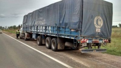 12 Camiones retenidos por irregularidades