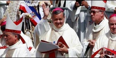 El Papa se lo juega todo (o casi) en el caso chileno