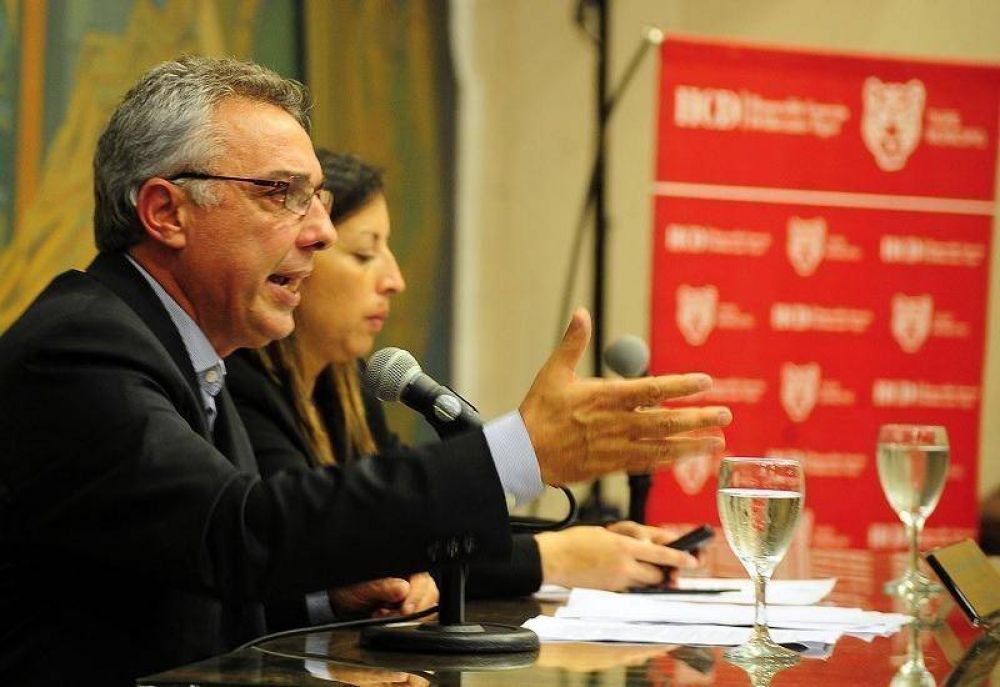 Zamora le apunt� a Macri por la falta de cloacas en Tigre