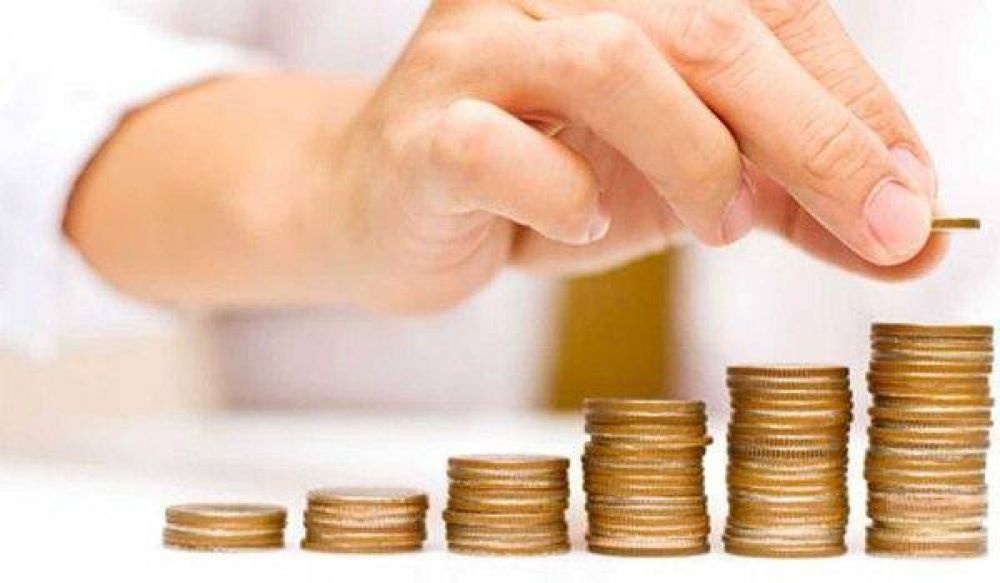 El d�ficit fiscal cay� en abril por mayores recortes a fondos de obra p�blica y a subsidios