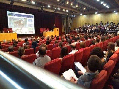 Rosario reflexion� sobre �El cuidado de la vida fr�gil�