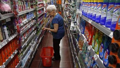 La inflaci�n ya aceler� por efecto del d�lar y estiman que en mayo ser�a superior a 2%