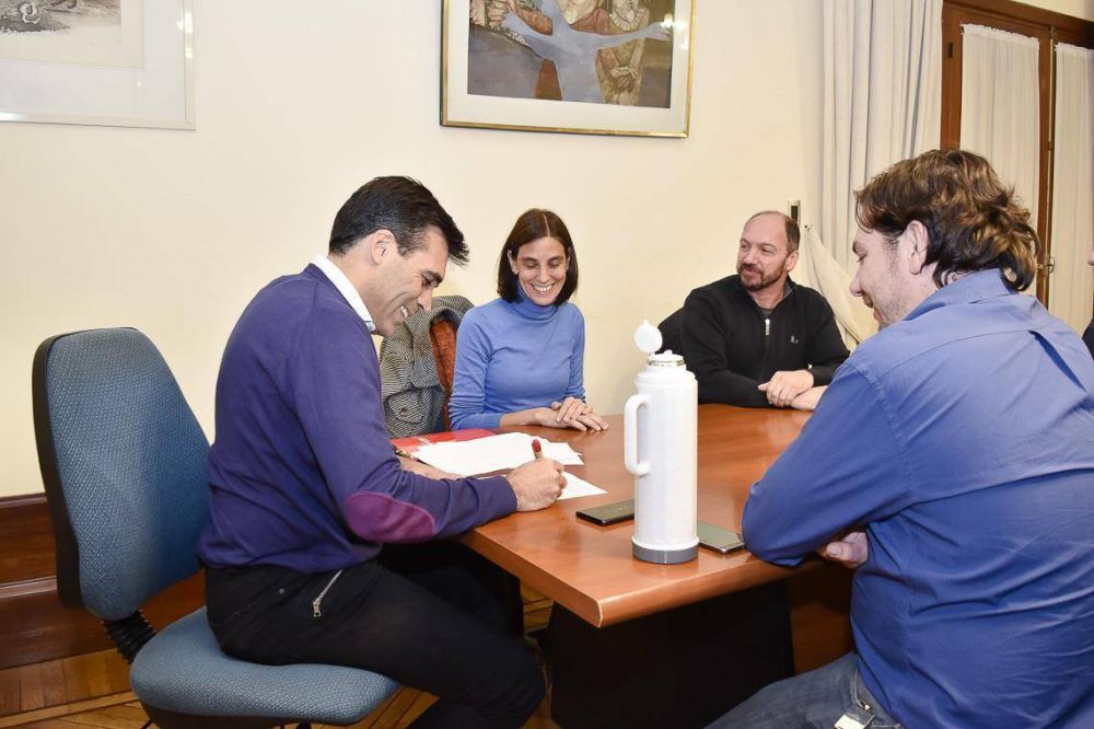 Se firm� el convenio con el municipio de Rosario y el Presupuesto Participativo est� en marcha
