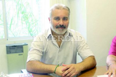 Serra: Es un d�a para enarbolar la bandera de nuestros derechos