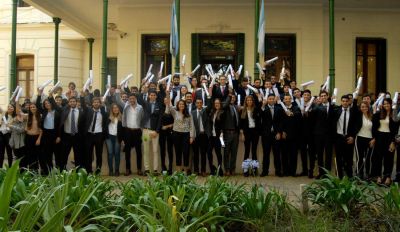 Flamantes graduados en Ingenier�a