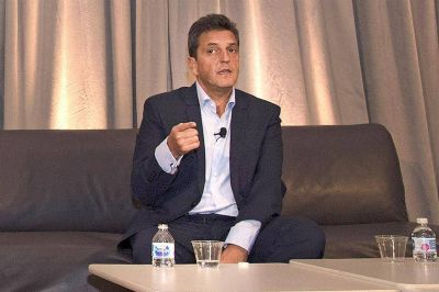 Tras la crisis, el Gobierno prepara un reencuentro con Massa