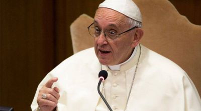 Papa Francisco a los Obispos: No es pecado criticar al Papa